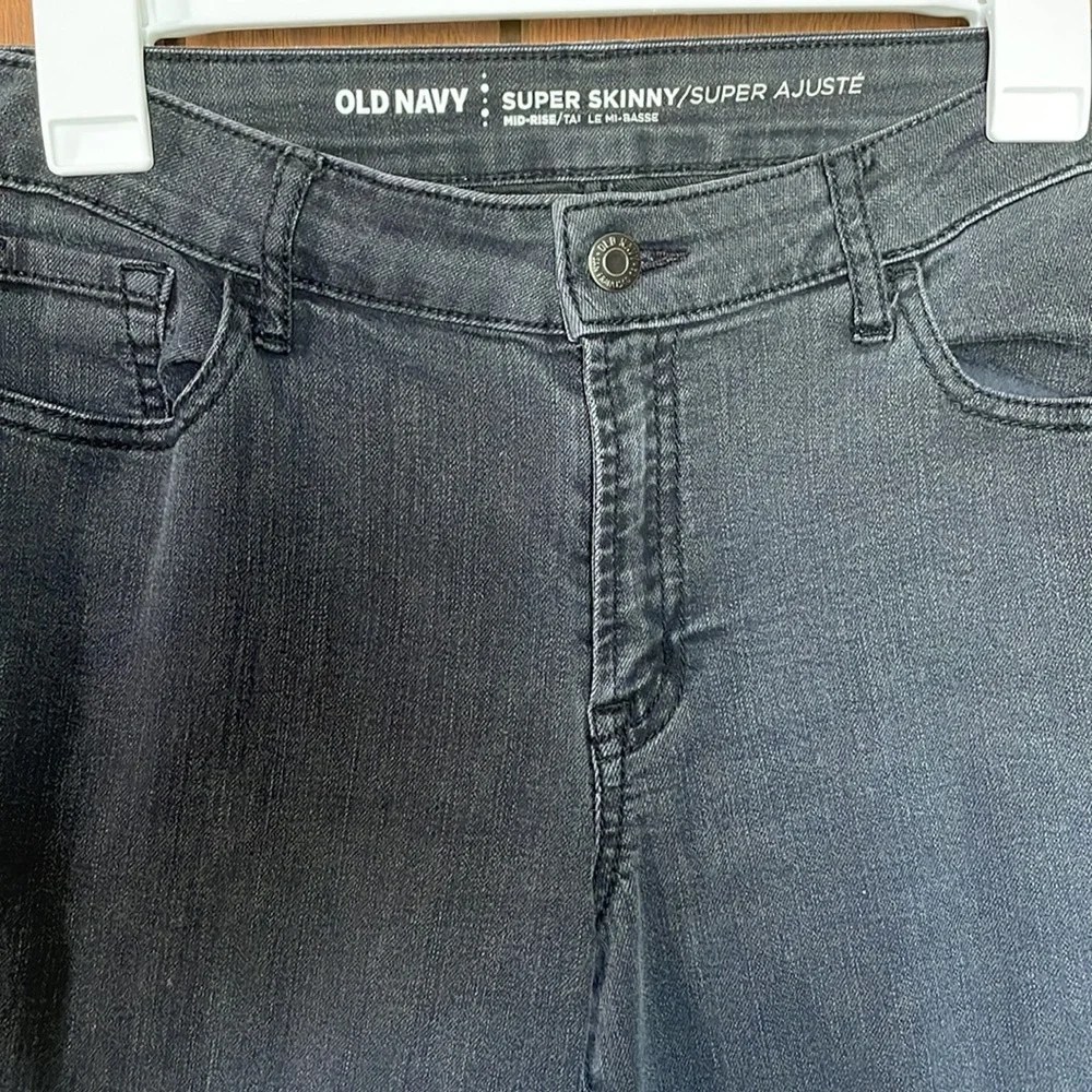 Old Navy Super Skinny Mid Rise Black Jean